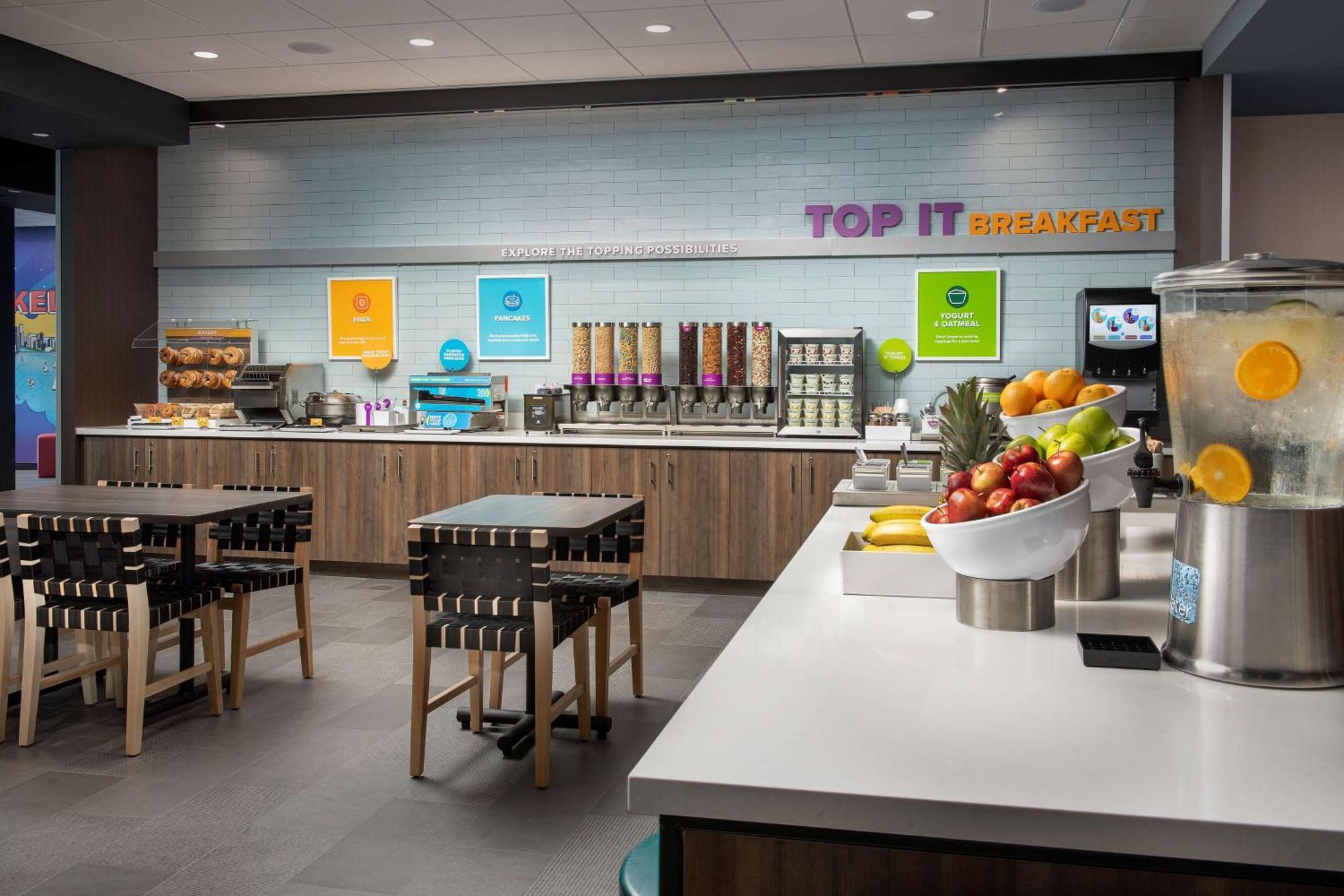 ホテル Tru By Hilton Miami West Brickell エクステリア 写真