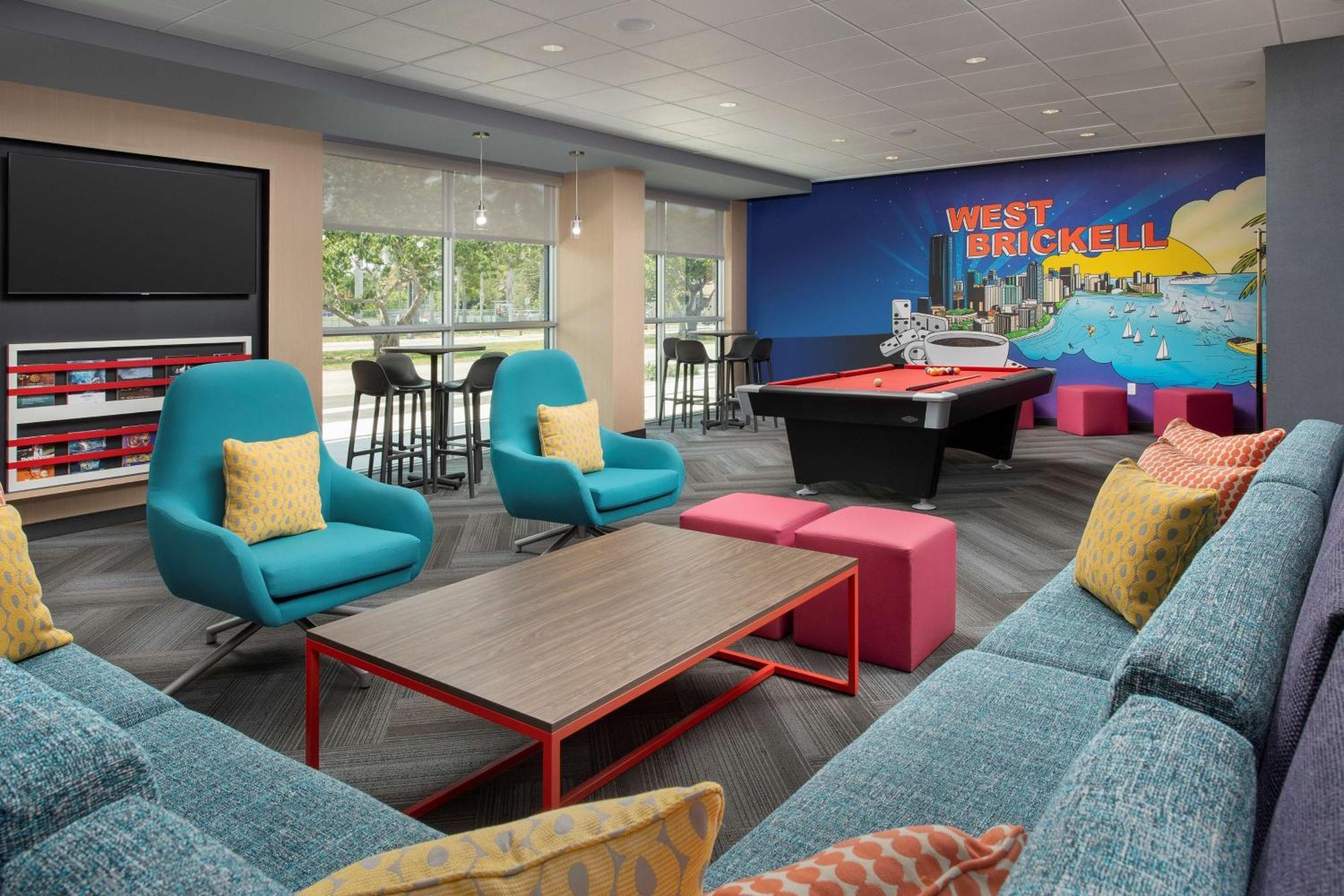 ホテル Tru By Hilton Miami West Brickell エクステリア 写真